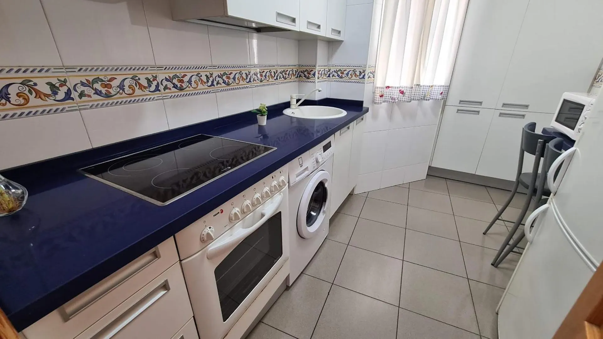 Apartament Burriana Beach Silhouse 네르하 아파트